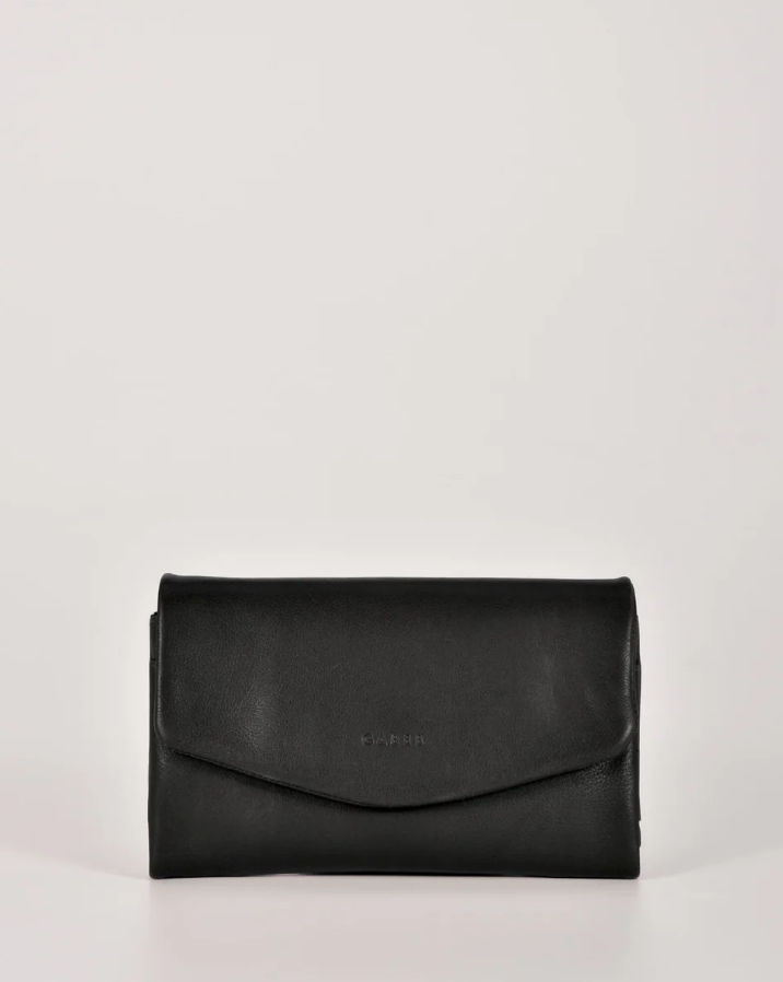 Chelsea Leather Crossbody Wallet