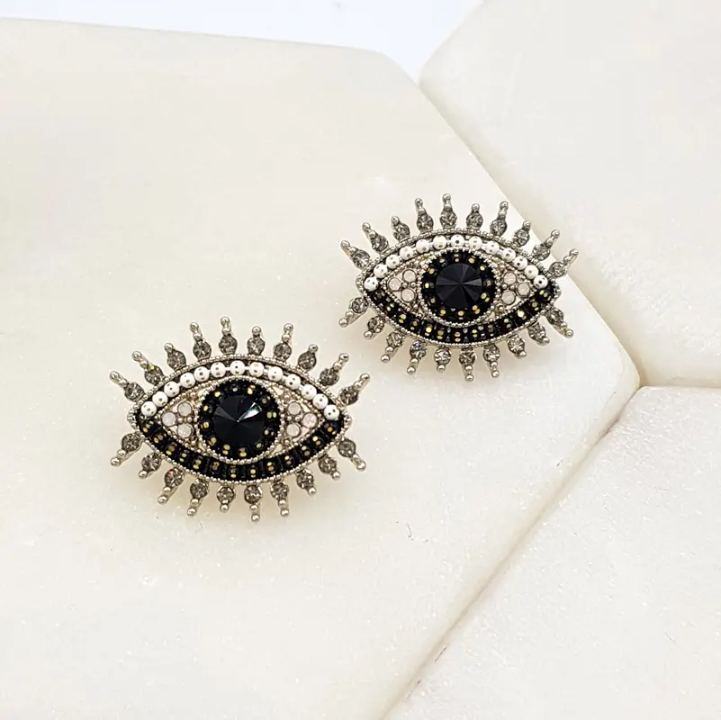 Eye Of The Night Stud Earrings