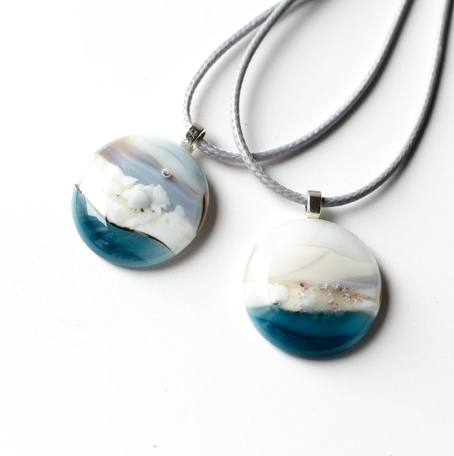 Ocean Essence - Icy Shores Pendant